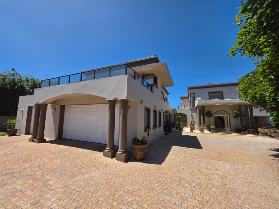 6 Bedroom Property for Sale in Myoli Beach Western Cape